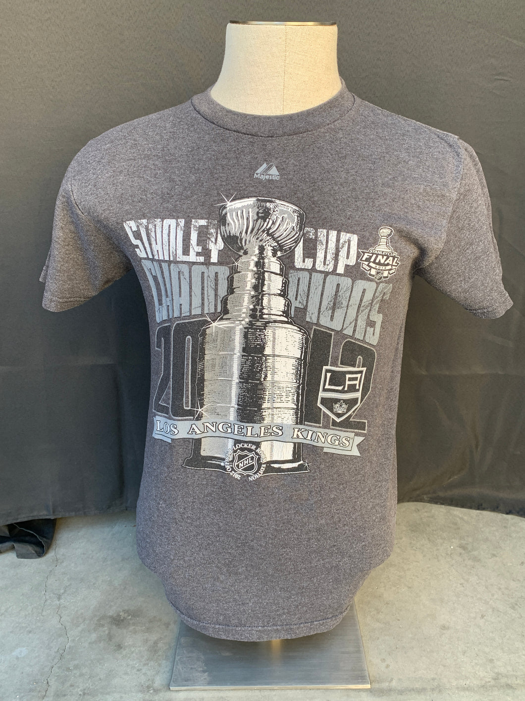 Los Angeles Kings 2012 Stanley Cup Champions tee size Small!