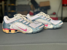 Load image into Gallery viewer, Nike Shox size 11!
