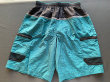 Load image into Gallery viewer, Speedo Green and Black Shorts size Small!
