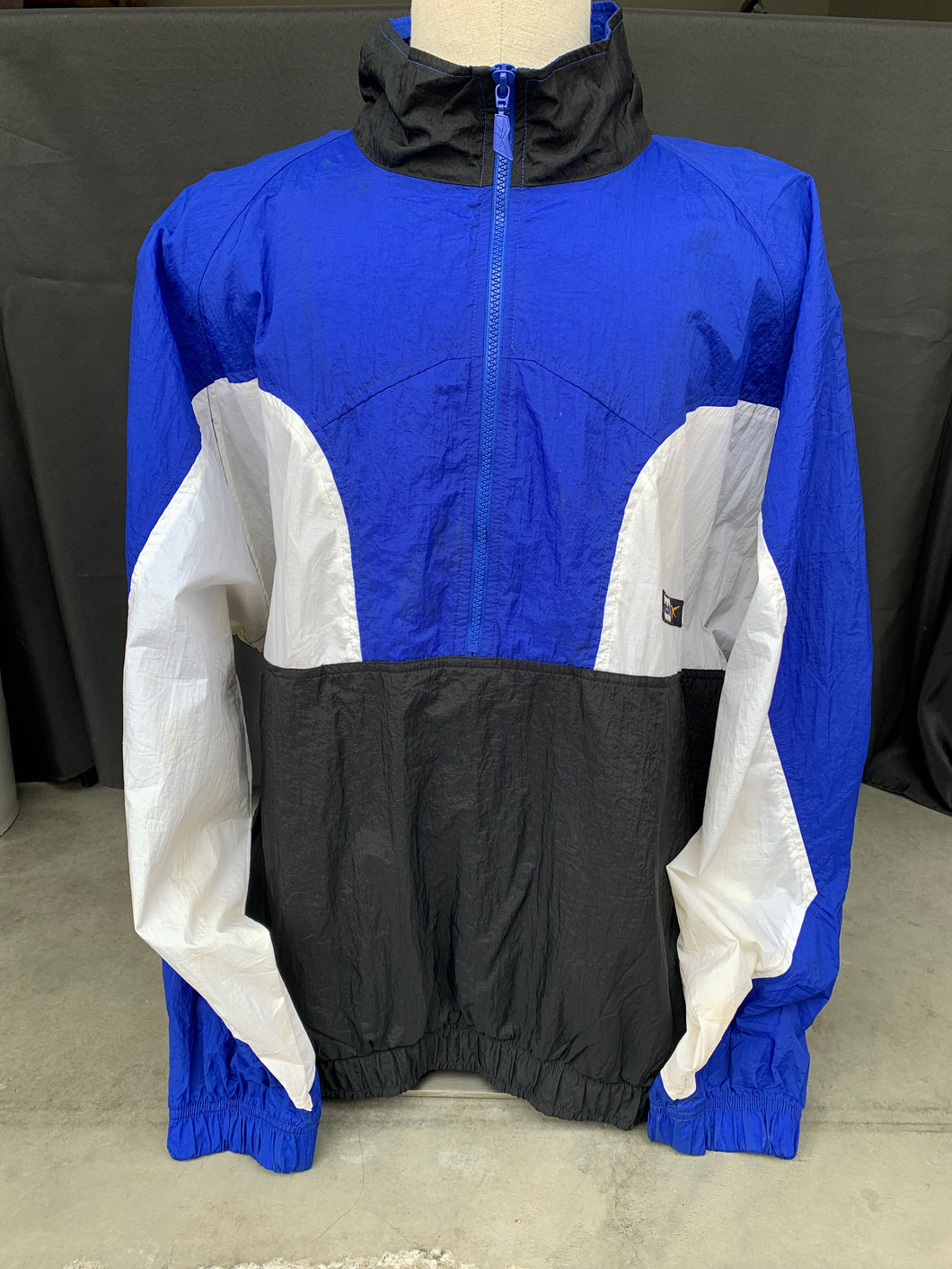 Reebok Windbreaker size XL!