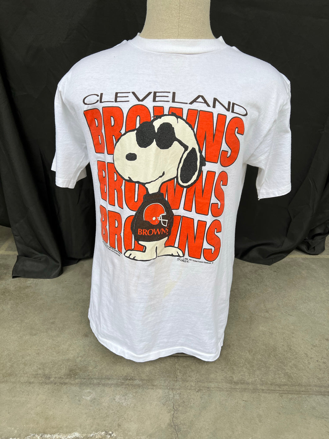 Cleveland Browns Snoopy tee size Large!