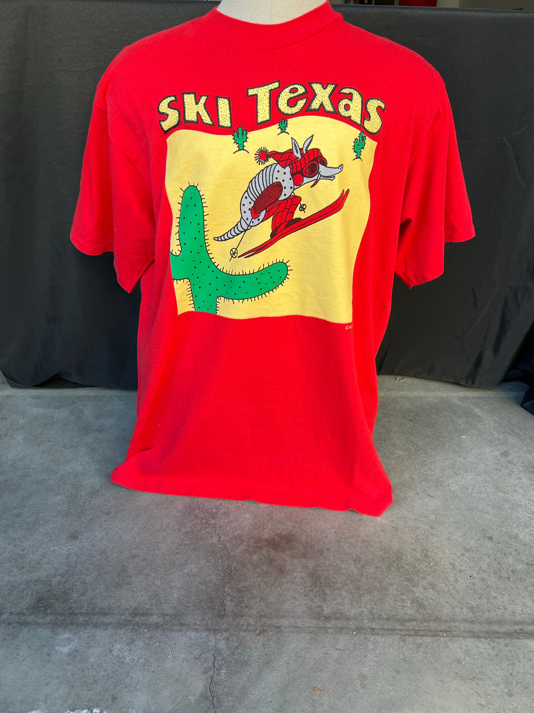 Ski Texas tee size XL!