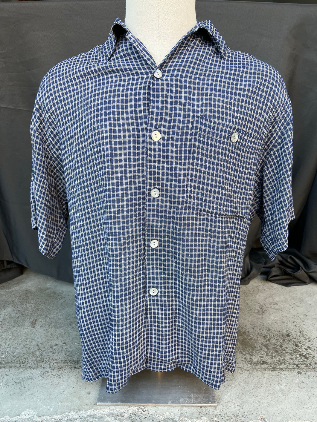 Michael Brandon Resort Button Up size Small!