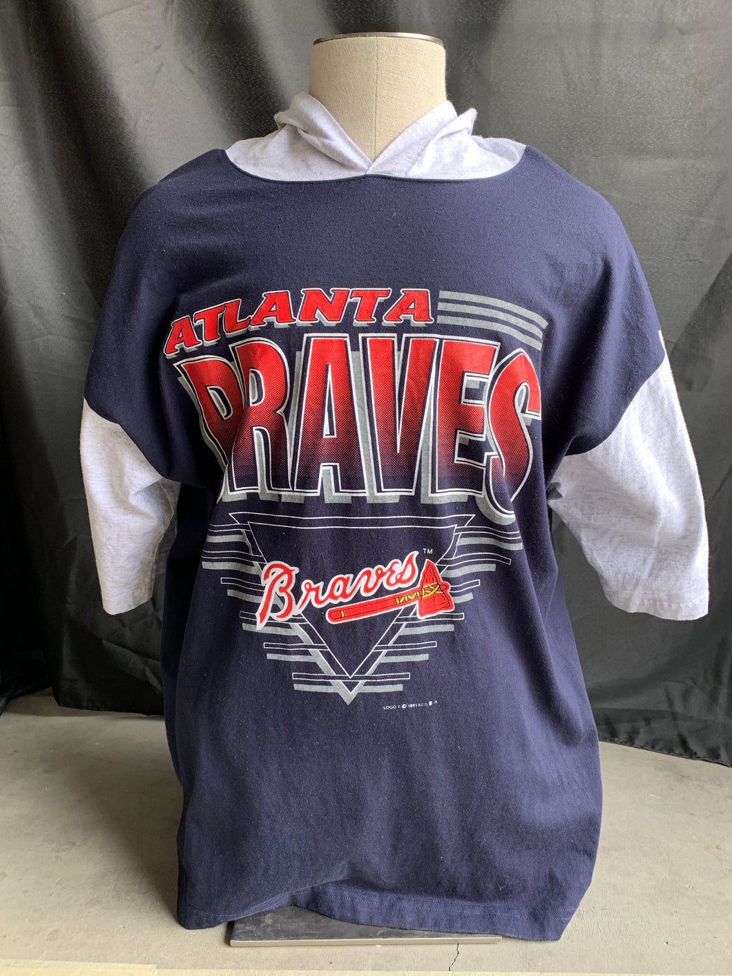 Atlanta Braves Hooded tee size XL!