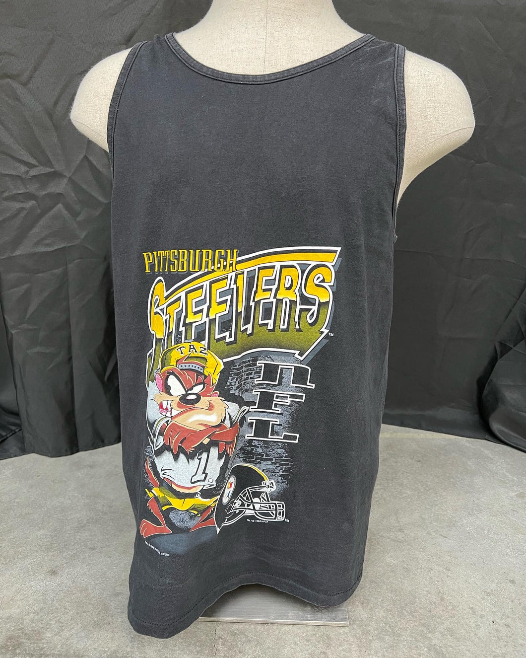 Pittsburgh Steelers Taz Tank Top size Medium! (No back graphic)