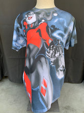 Load image into Gallery viewer, Harley Quinn Graphic tee size Medium!
