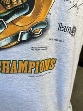 Load image into Gallery viewer, Green Bay Packers NFC Central Champions tee size XL!
