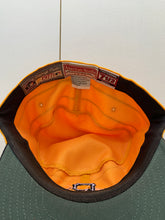 Load image into Gallery viewer, Pirates OG hat size 7 1/2!
