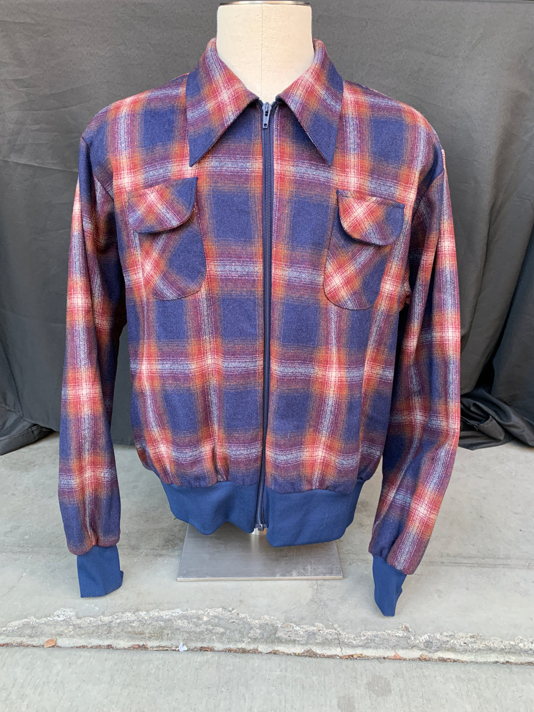 Bennington Zip Up Jacket size XL!