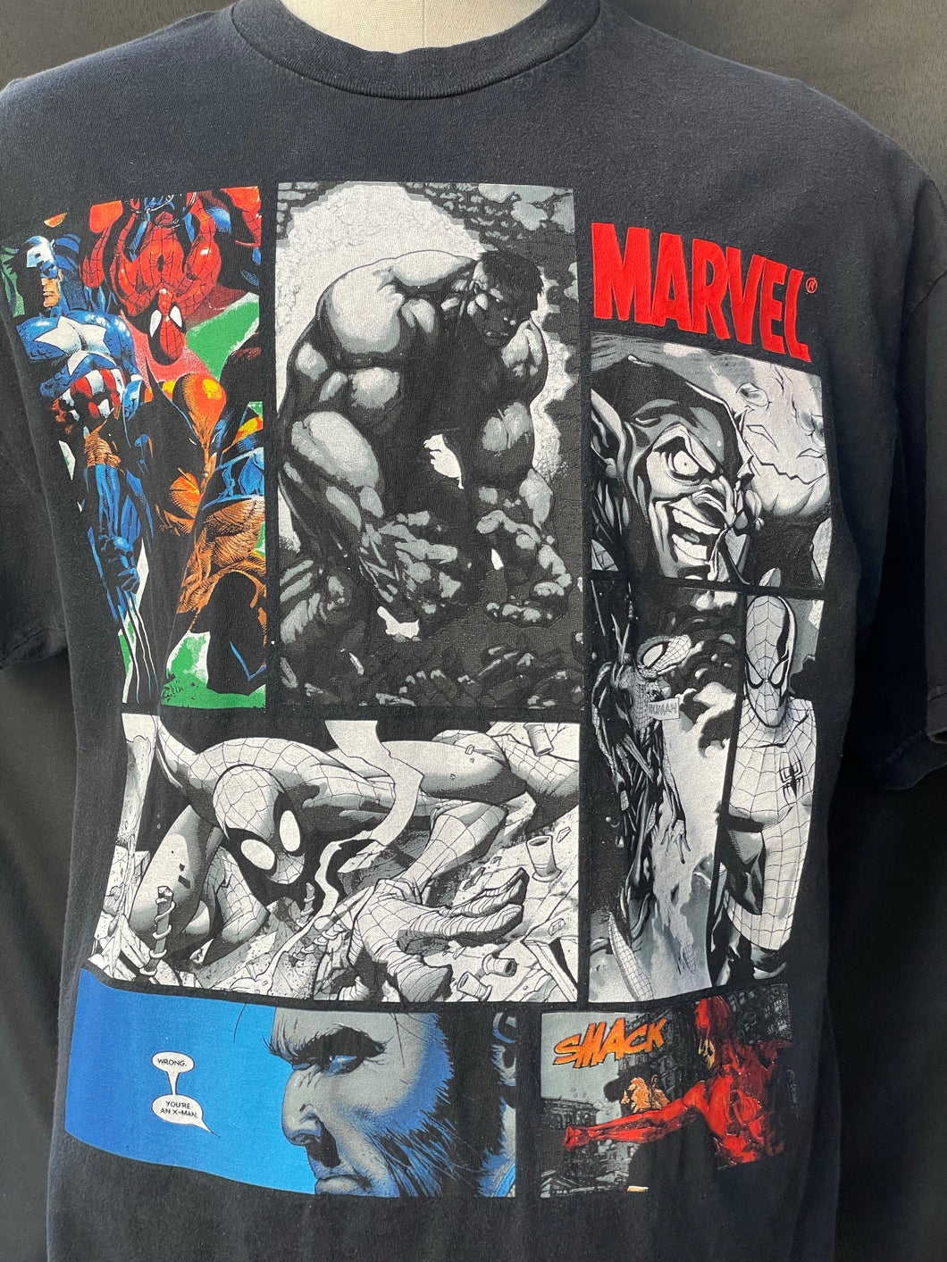 Marvel tee! (No tag) fits like XL!