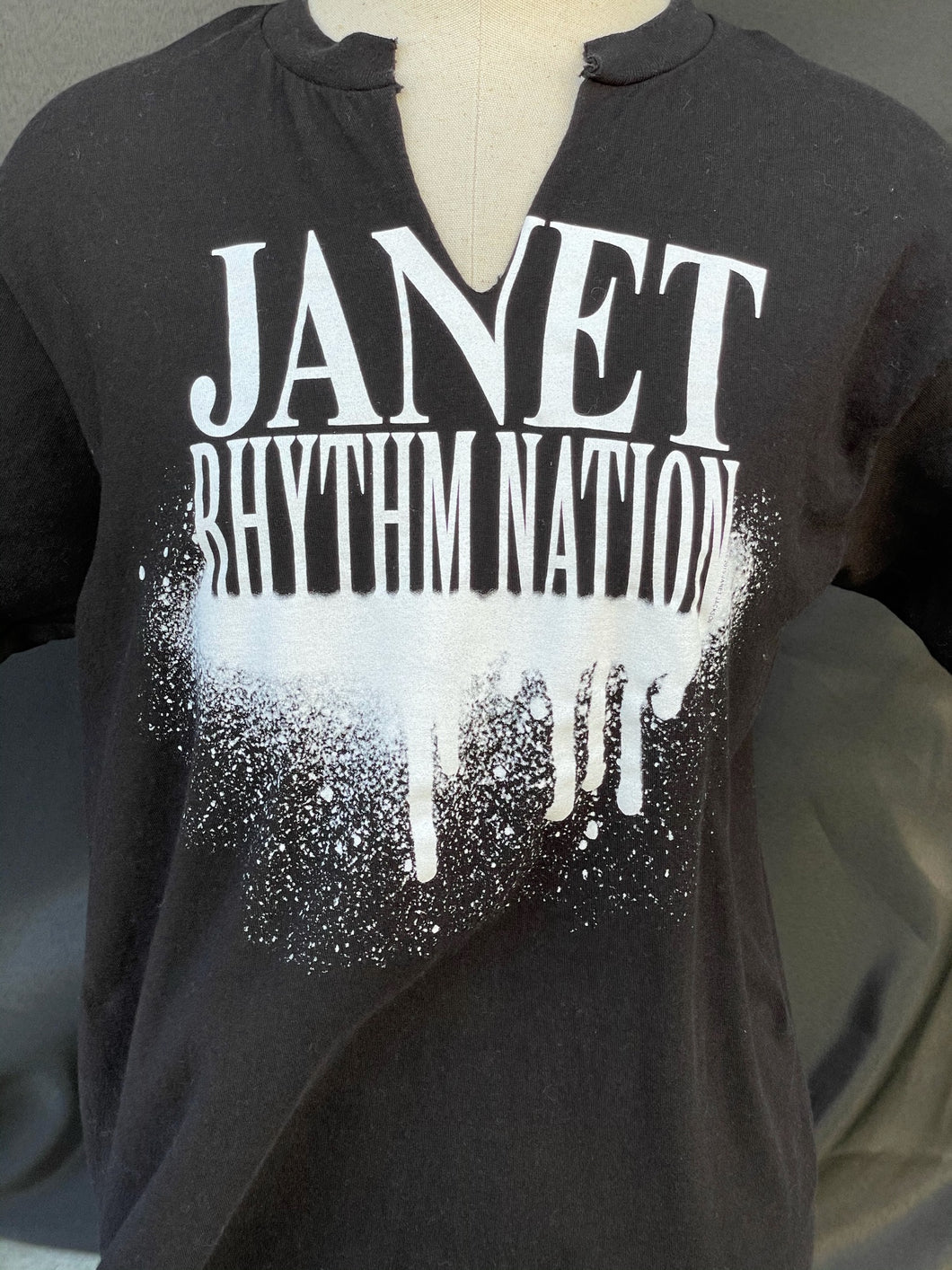 Janet Jack Rhythm Nation middle slit tee size Medium!