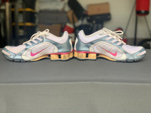 Load image into Gallery viewer, Nike Shox size 11!
