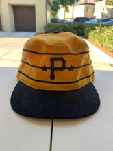 Load image into Gallery viewer, Pirates OG hat size 7 1/2!
