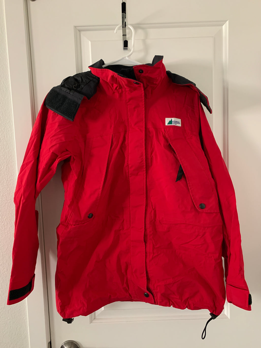 Mountain Equipment Co-Op Women's Jacket size Small!