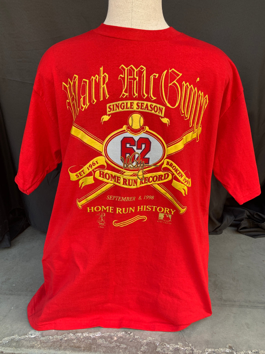 Mark McGwire Single Season Home Run Record tee size XL!